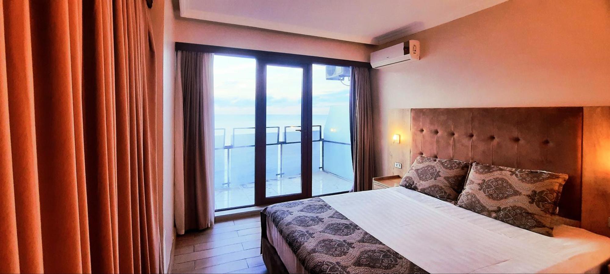 Ashtal Beach Hotel Batum Dış mekan fotoğraf