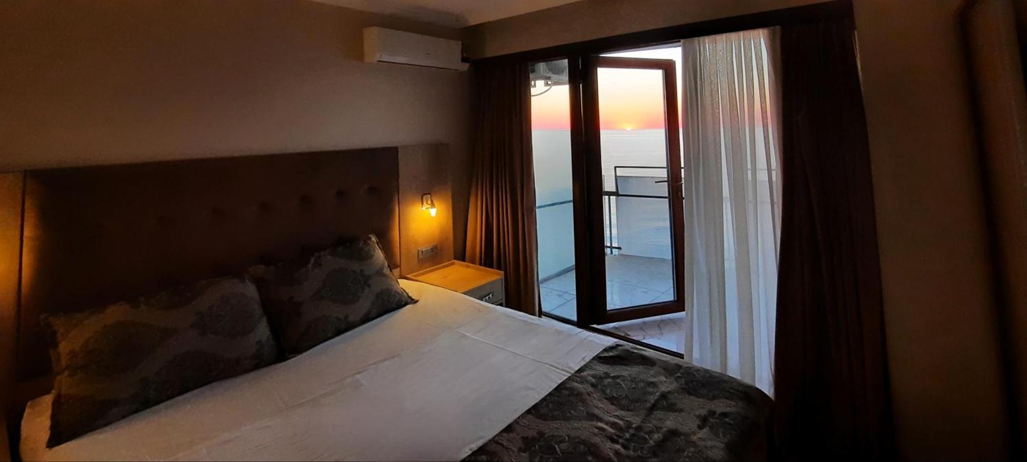 Ashtal Beach Hotel Batum Dış mekan fotoğraf