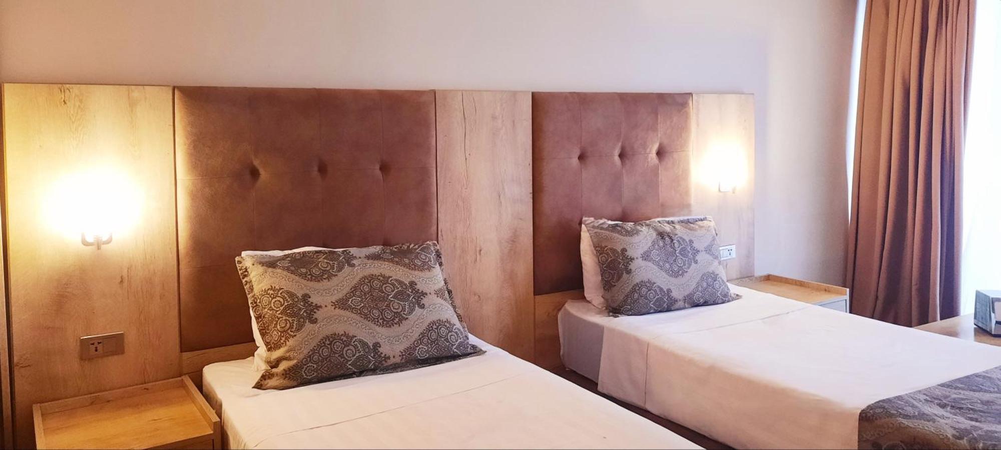 Ashtal Beach Hotel Batum Dış mekan fotoğraf